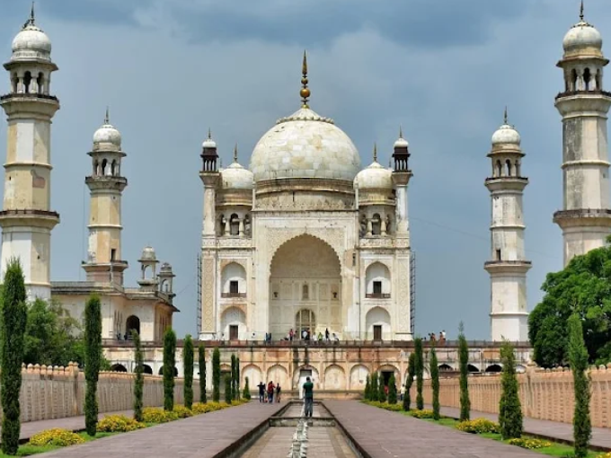BIBI KA MAQBARA